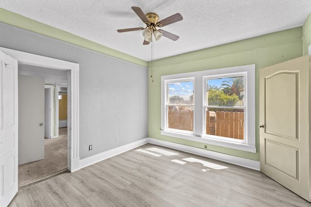 15630 Seville Avenue, Visalia, CA 93292