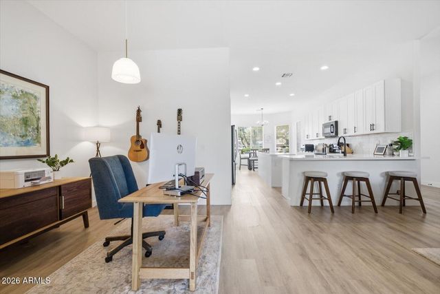 1311 S CANYON OAKS Way, Chandler, AZ 85286