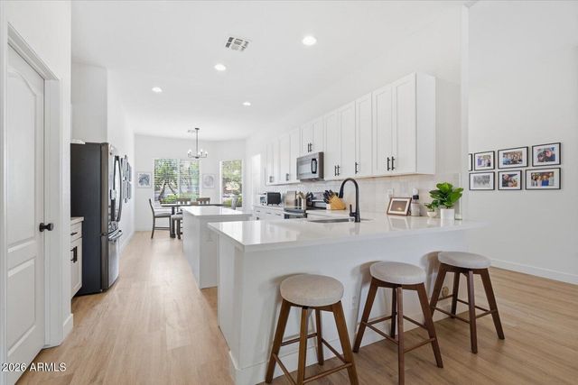 1311 S CANYON OAKS Way, Chandler, AZ 85286