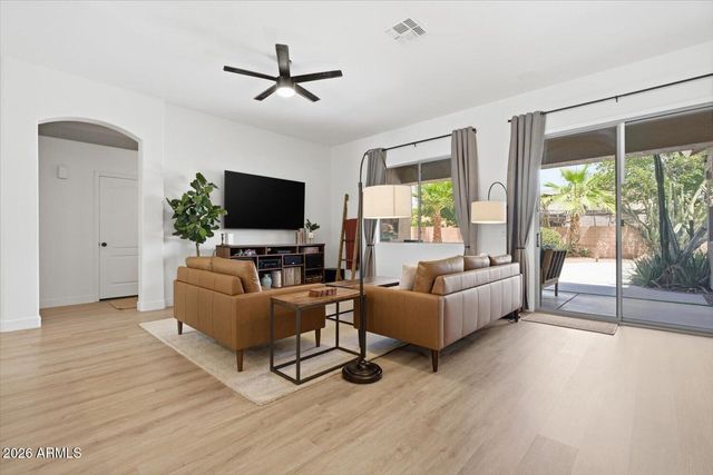 1311 S CANYON OAKS Way, Chandler, AZ 85286