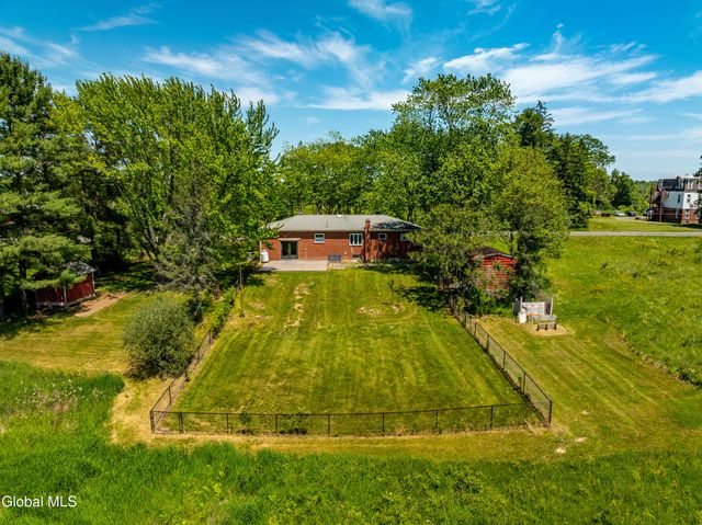 412 Font Grove Road, New Scotland, NY 12159