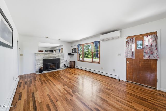 412 Font Grove Road, New Scotland, NY 12159