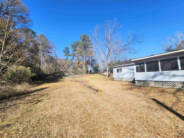 212 Little Farm Lane, Kathleen, GA 31047