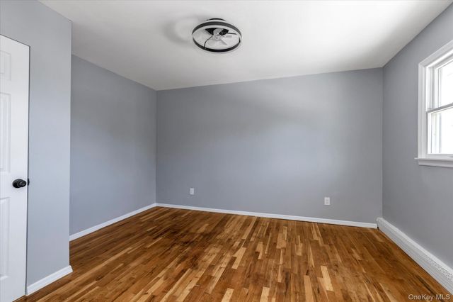 27 Marlo Lane 2nd Floor, Hauppauge, NY 11788