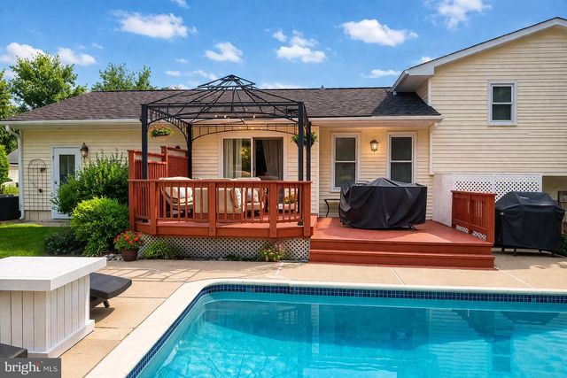 7120 TULIP CT, Sykesville, MD 21784