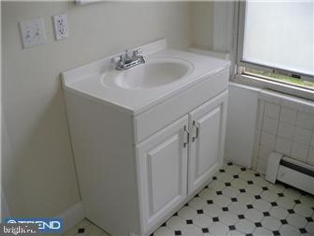 135 W 6TH ST, Bridgeport, PA 19405