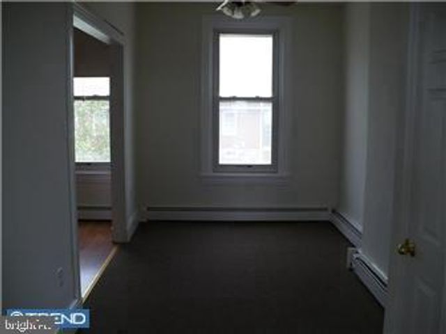 135 W 6TH ST, Bridgeport, PA 19405