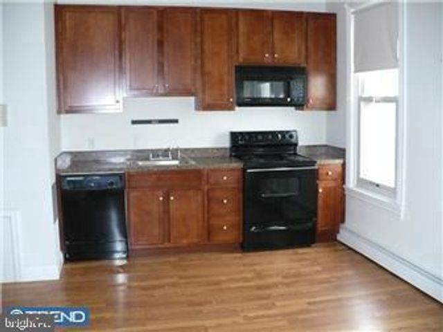 135 W 6TH ST, Bridgeport, PA 19405