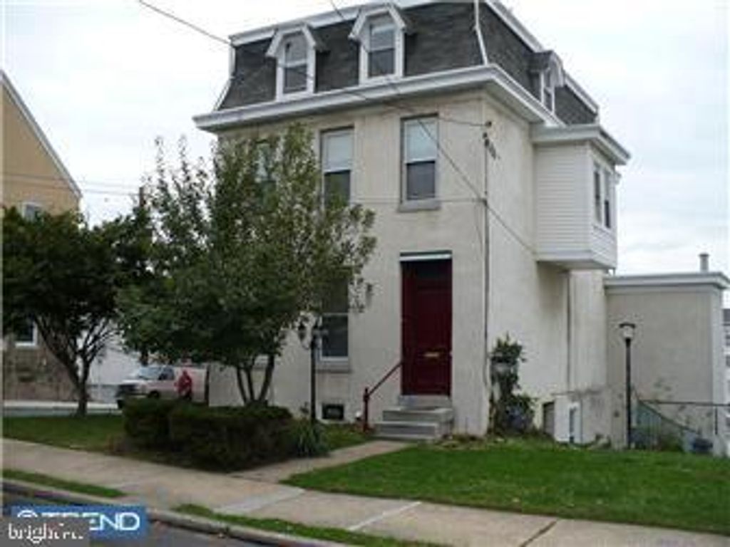 135 W 6TH ST, Bridgeport, PA 19405