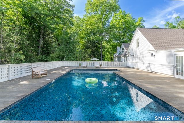 19 Hemlock Lane, Salisbury, CT 06068