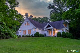 19 Hemlock Lane, Salisbury, CT 06068