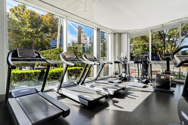 1901 Post Oak Boulevard 1211, Houston, TX 77056