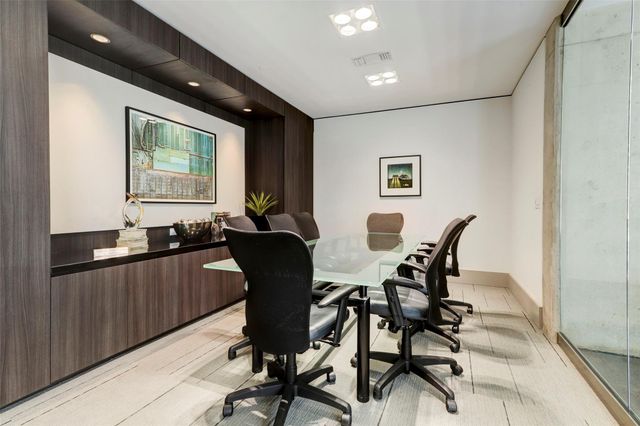 1901 Post Oak Boulevard 1211, Houston, TX 77056
