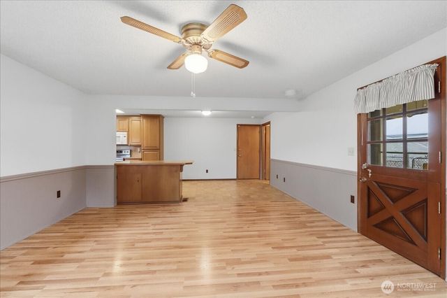 7116 105th Street E, Puyallup, WA 98373