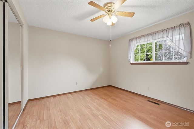 7116 105th Street E, Puyallup, WA 98373