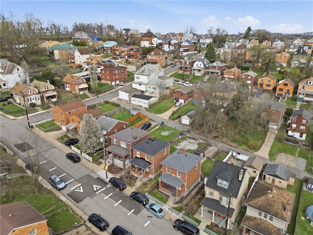 1513 Dagrmar Ave, Beechview, PA 15216