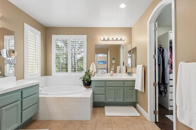 1865 Donner Rd, West Sacramento, CA 95691