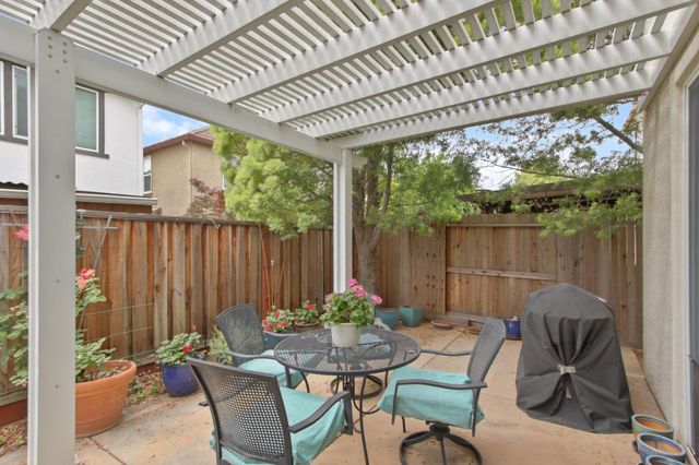 1865 Donner Rd, West Sacramento, CA 95691