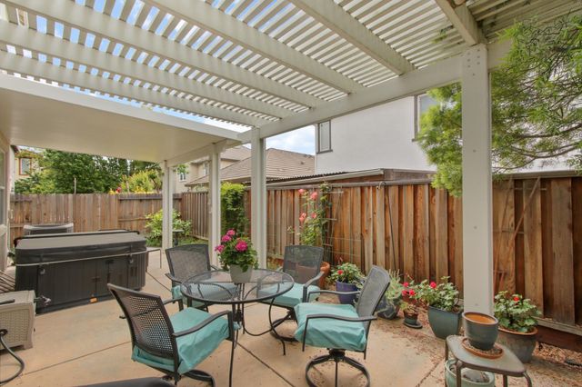 1865 Donner Rd, West Sacramento, CA 95691