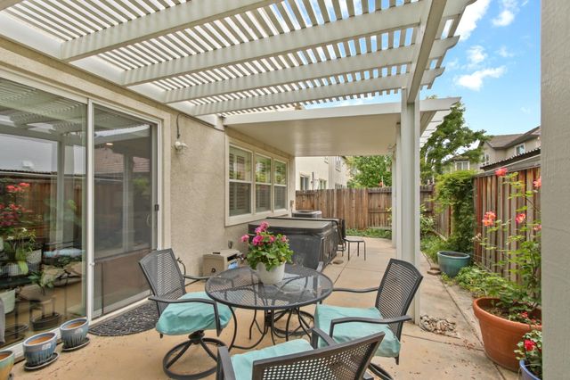 1865 Donner Rd, West Sacramento, CA 95691