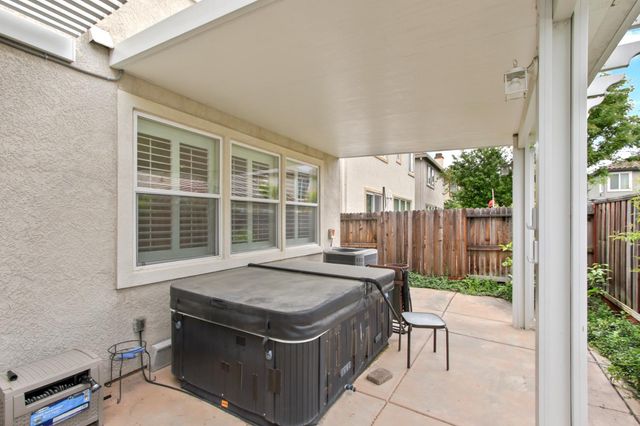 1865 Donner Rd, West Sacramento, CA 95691