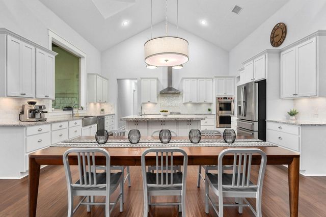 1821 Overland Stage RD, Dripping Springs, TX 78620