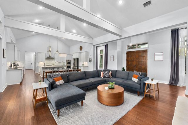 1821 Overland Stage RD, Dripping Springs, TX 78620