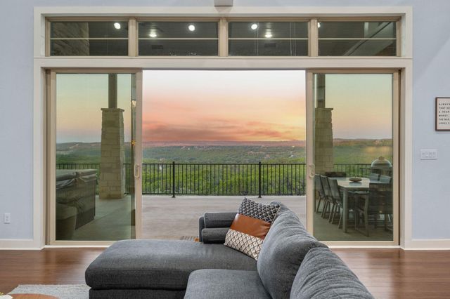 1821 Overland Stage RD, Dripping Springs, TX 78620