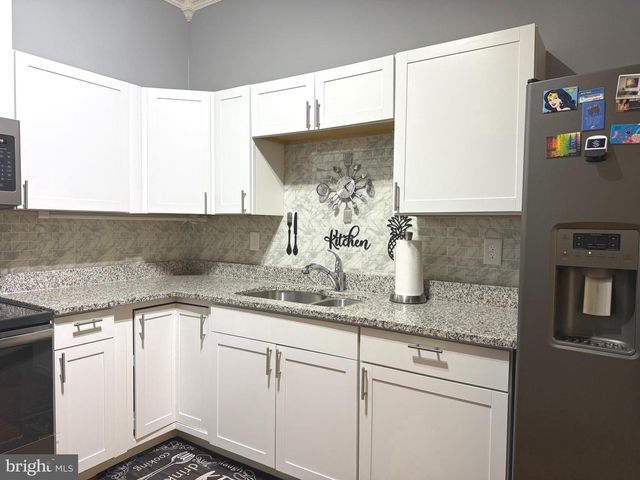 210 AYLESBURY LN, Martinsburg, WV 25403