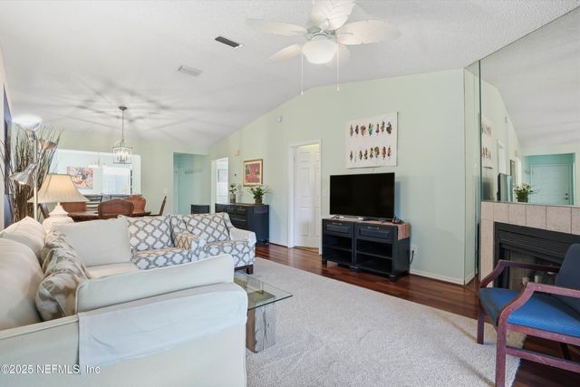 7623 BAYMEADOWS Circle 2031, Jacksonville, FL 32256