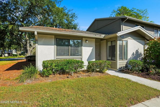7623 BAYMEADOWS Circle 2031, Jacksonville, FL 32256