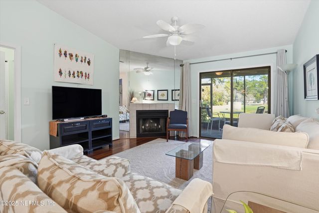 7623 BAYMEADOWS Circle 2031, Jacksonville, FL 32256