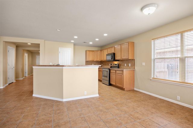 205 Lark ST, Leander, TX 78641
