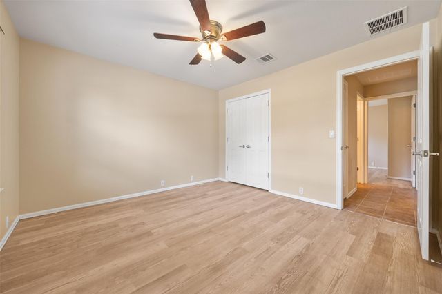 205 Lark ST, Leander, TX 78641