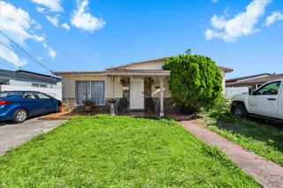 9025 SW 36th St, Miami, FL 33165