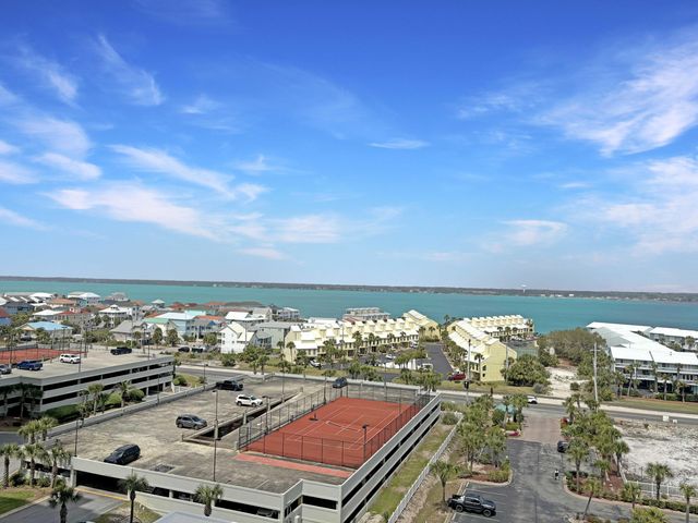 8525 Gulf Boulevard APT 811, Navarre, FL 32566