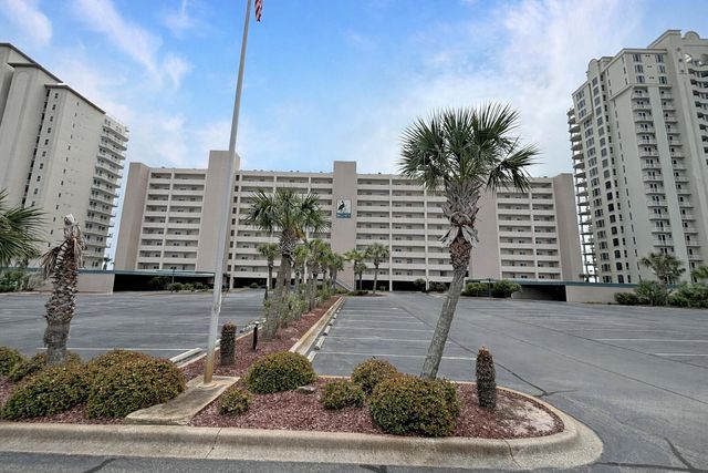 8525 Gulf Boulevard APT 811, Navarre, FL 32566