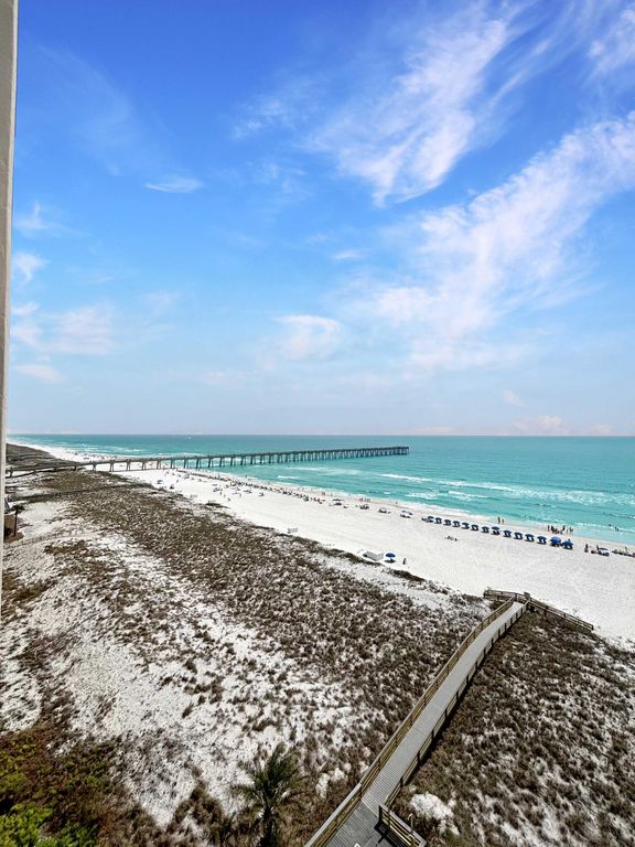 8525 Gulf Boulevard APT 811, Navarre, FL 32566