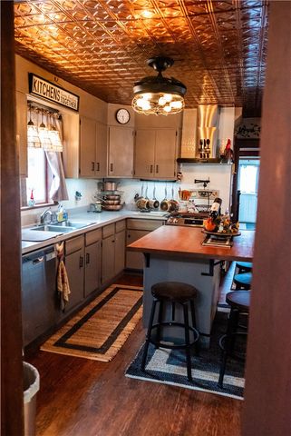 327 North Transit Street, Lockport City, NY 14094