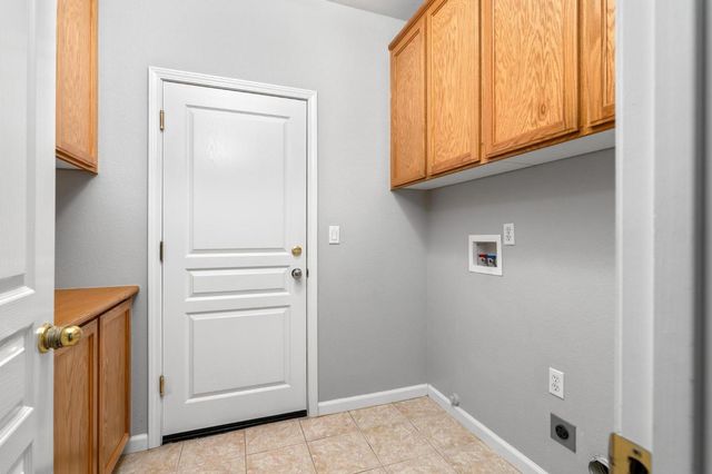 1834 Treeline Way, Manteca, CA 95336