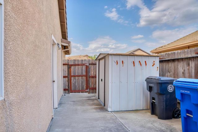 1834 Treeline Way, Manteca, CA 95336