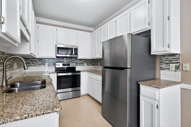 314 Vinca Circle, Cary, NC 27513