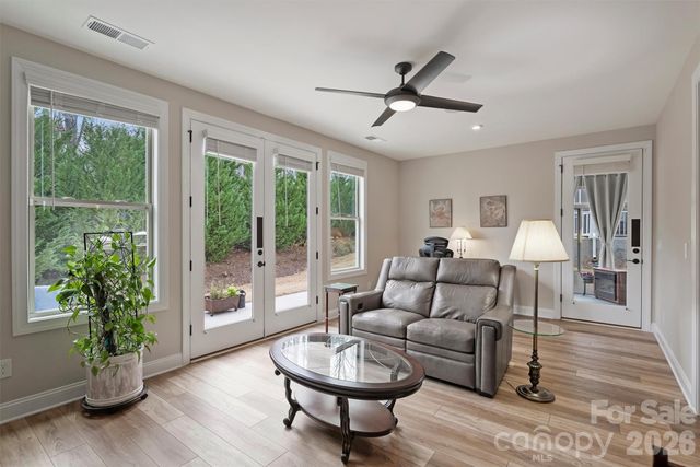 9610 Cresswind Boulevard, Charlotte, NC 28215