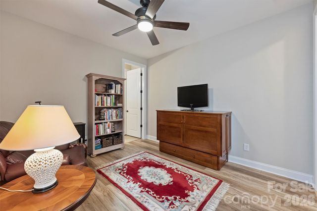 9610 Cresswind Boulevard, Charlotte, NC 28215