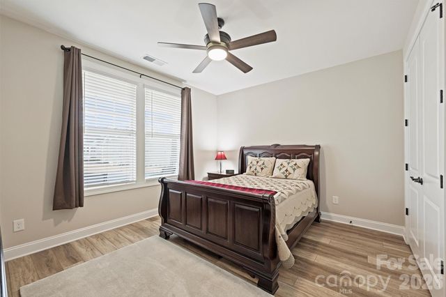 9610 Cresswind Boulevard, Charlotte, NC 28215