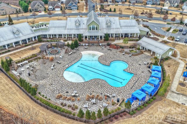 9610 Cresswind Boulevard, Charlotte, NC 28215