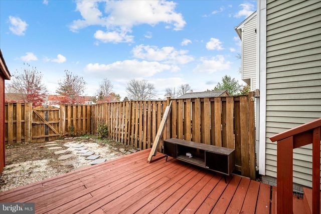 15 MARIAN CT, Sterling, VA 20165