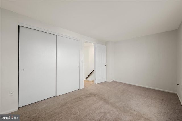 15 MARIAN CT, Sterling, VA 20165