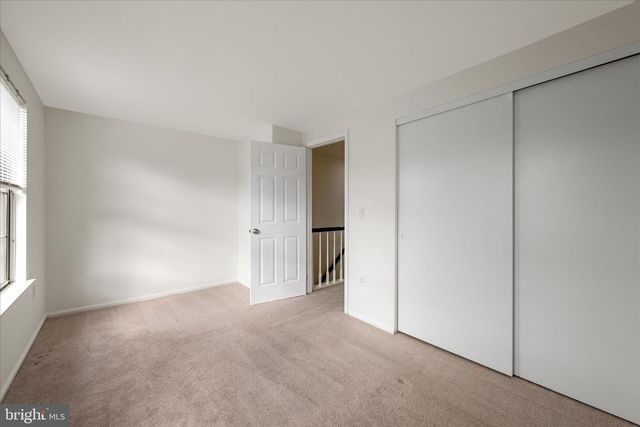 15 MARIAN CT, Sterling, VA 20165