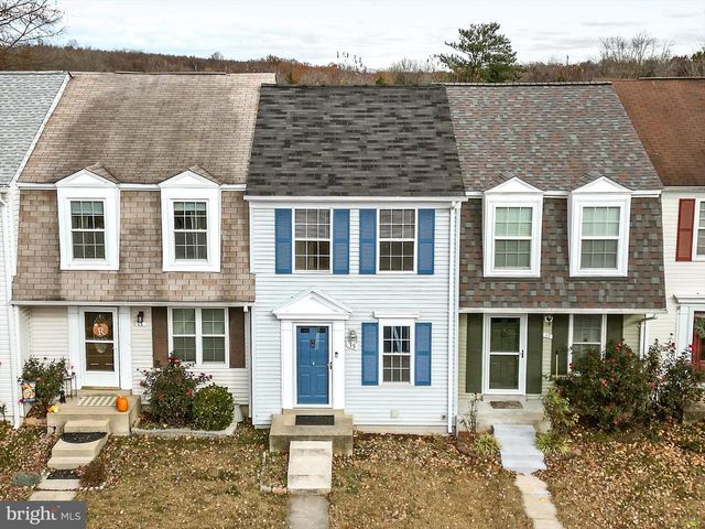 15 MARIAN CT, Sterling, VA 20165